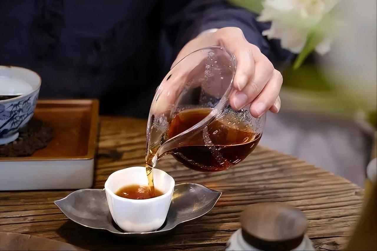 刚刚收到一通电话
037123117875的陌生电话
心中微微一怔有点惊讶
手指