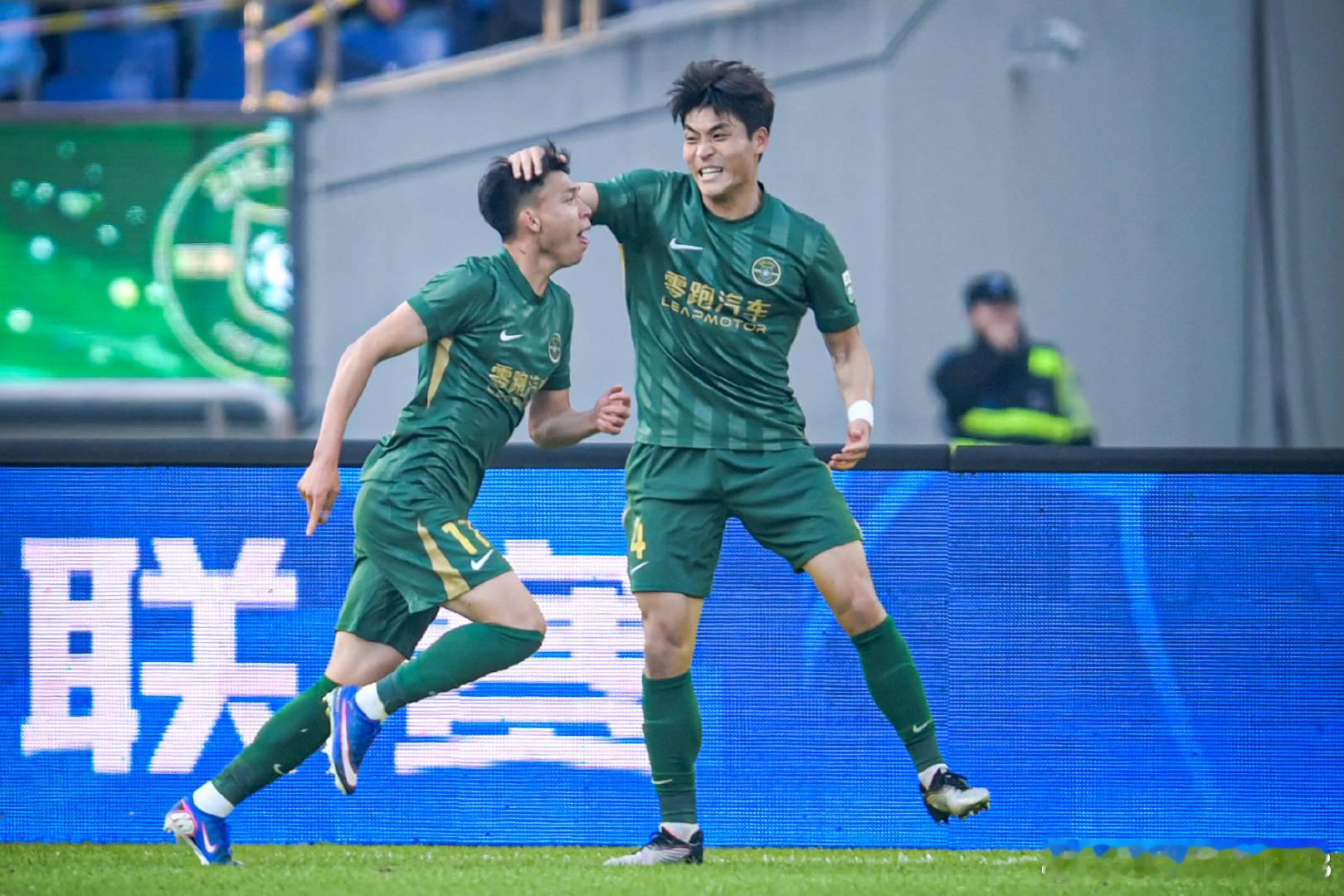 中超官方：王钰栋当选3月最佳青年球员 贡献3球1助攻------北京时间5月15