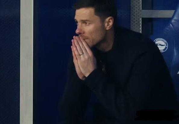 据阿斯报报道，索拉里是皇马潜在选项，未来两场比赛将决定阿隆索未来。据悉，皇马青训