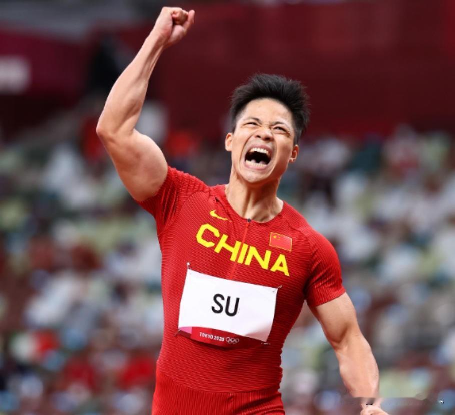 我问你，一个没拿过世界大赛金牌的运动员，凭什么在中国体育史上，地位比很多奥运冠军