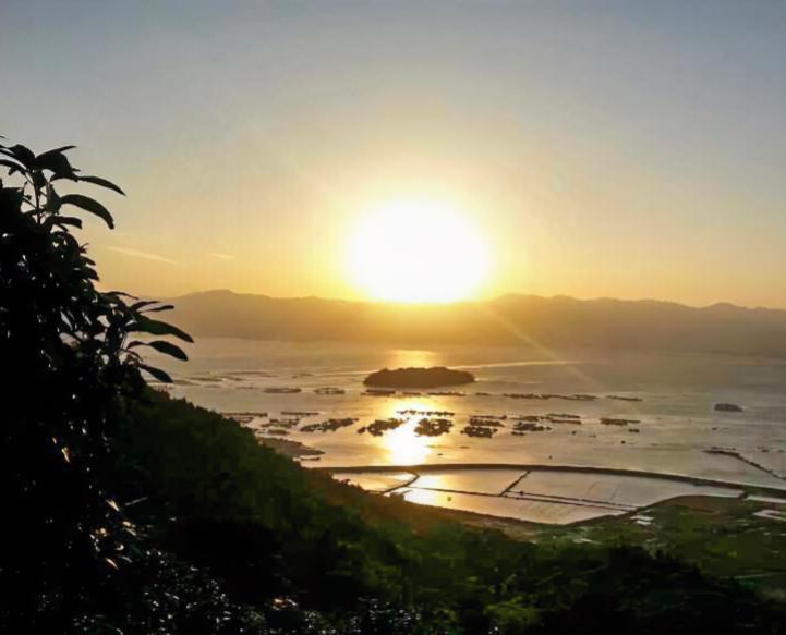 晒图笔记大赛冬曰暖阳，人生真是一场短暂旅行，健康快乐是最重行李，认同吗？