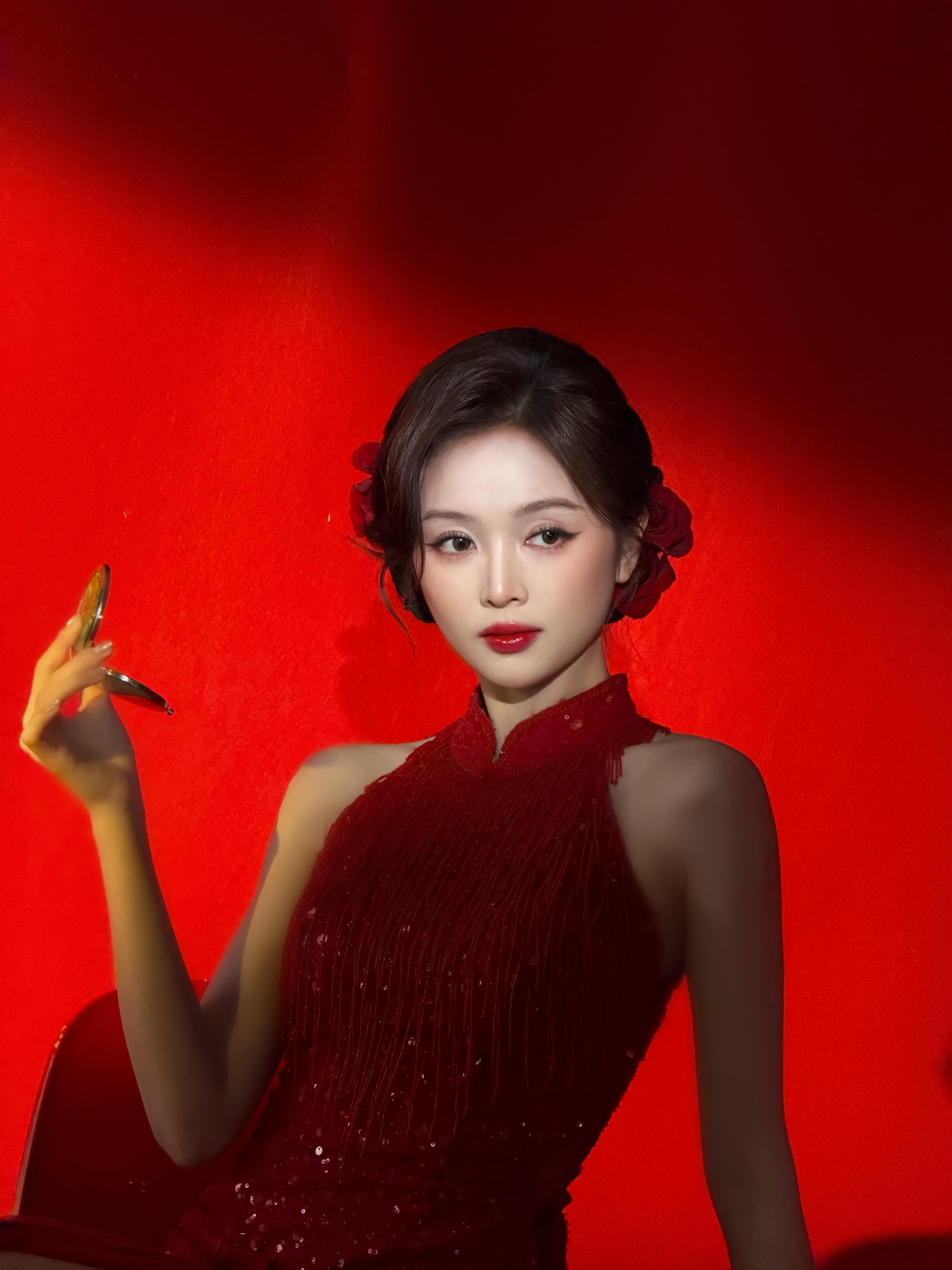 吴宣仪wxy吴宣仪叶星星 昨天的超喜欢又上升了喔！就是昨天的发帖人数和今天的超喜