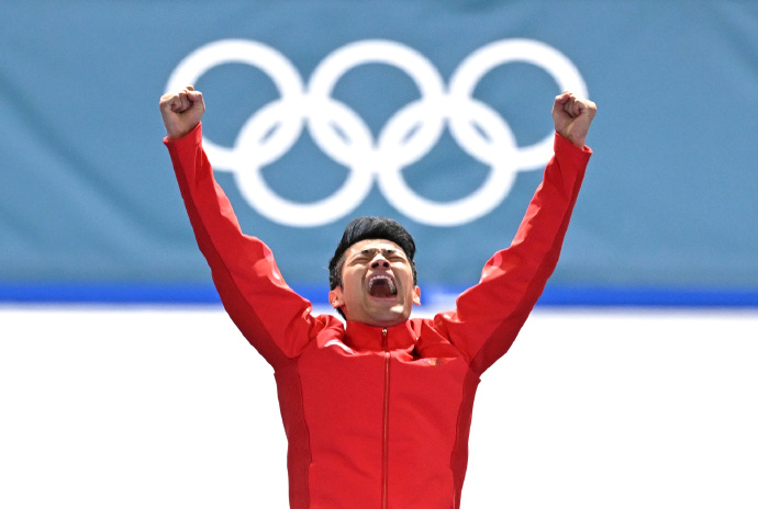 宁忠岩终于翻过了最高的山 在近日的活动中，回忆起夺冠时刻仍难掩激动，热泪盈眶。他