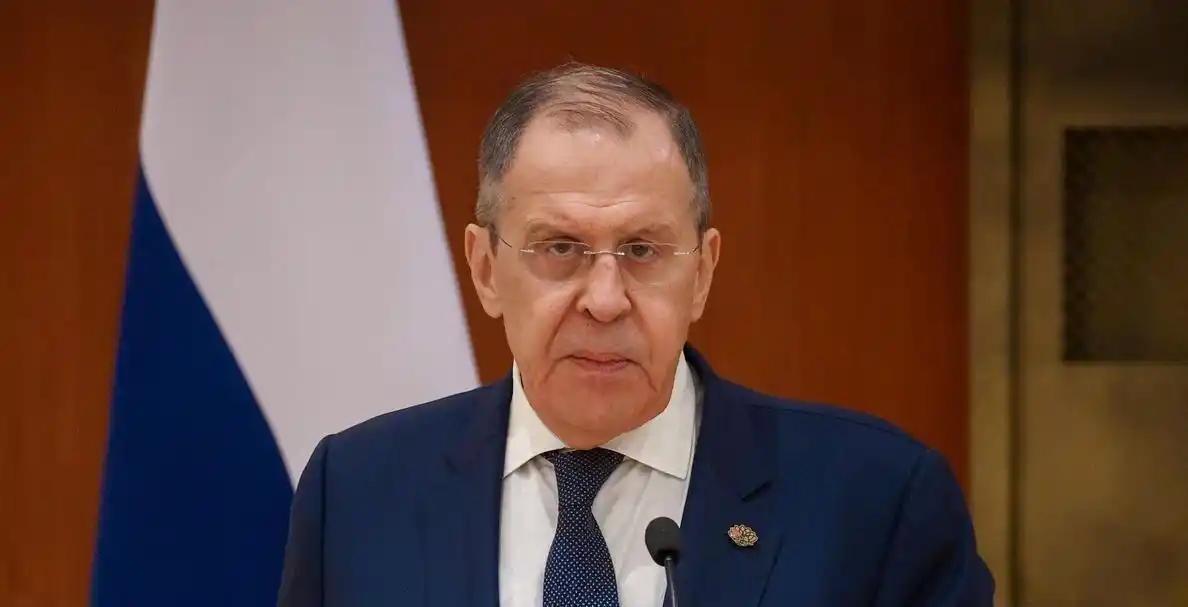 俄罗斯外长拉夫罗夫今天说：“当年在需要承认科索沃独立时，西方搬出了民族自决原则—