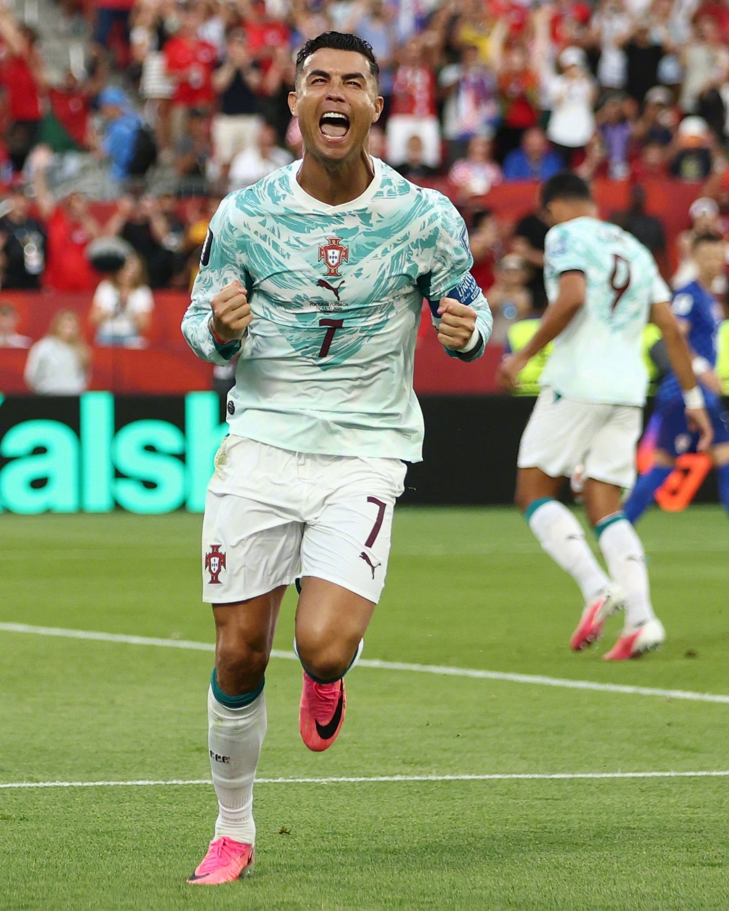 直觉葡萄牙🇵🇹会赢，结果还真赢了！葡萄牙vs克罗地亚非正经观战世界杯