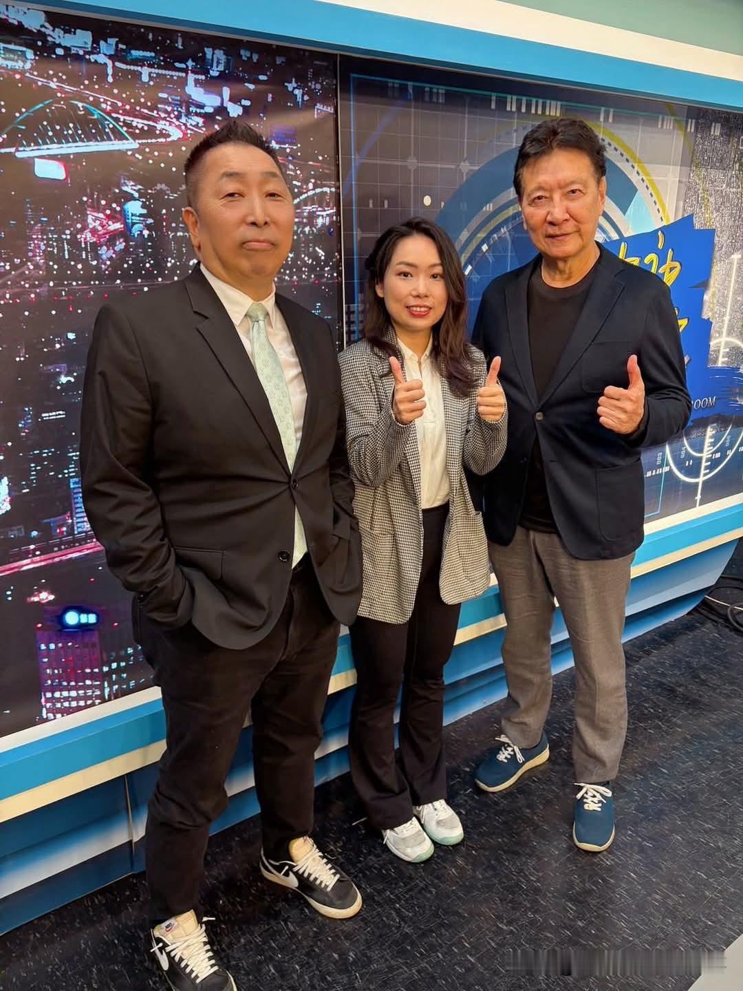 民众党内斗！发言人和创党元老今天都宣布退党！
今天，岛内白营民众党抛出震撼弹！民