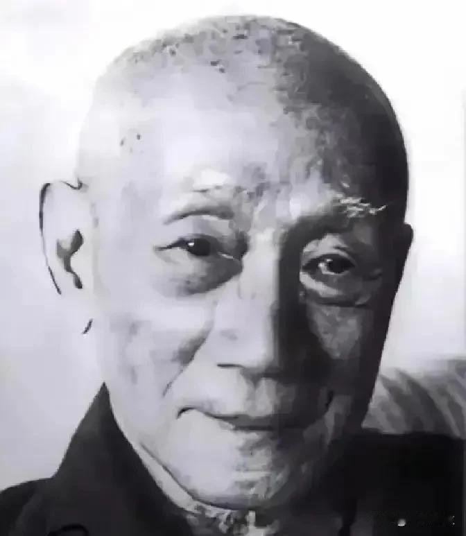 1907年，广东梅县阁公岭村，七岁的林风眠被关在屋里。母亲阙阿带因与村中染匠私奔