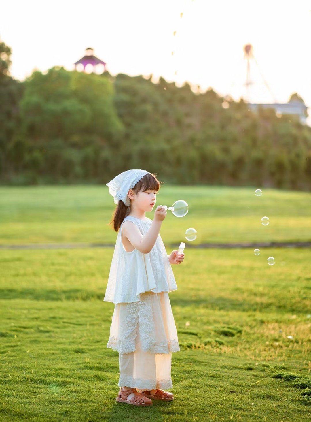 最好的家教，从来不是打骂
 
生活里总能听到这样的话：“孩子不打不成器”“棍棒底