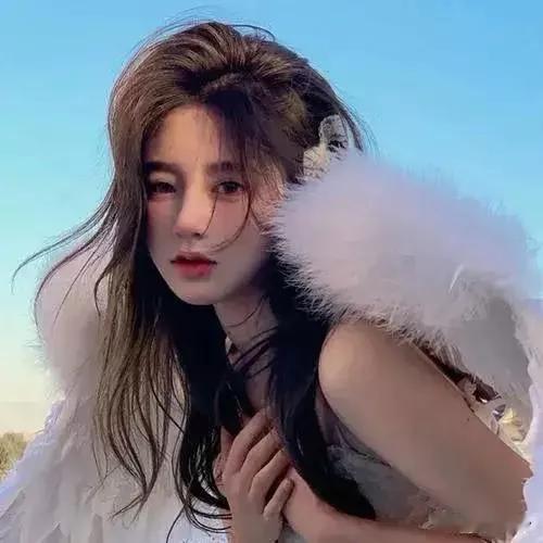 梦幻少女风，毛绒大衣，浪漫气息