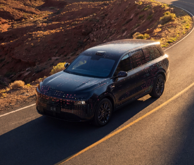 又来了一个9字辈的成员！这次是华为乾崑奕境首车命名X9，搭载了华为乾崑最新一代的