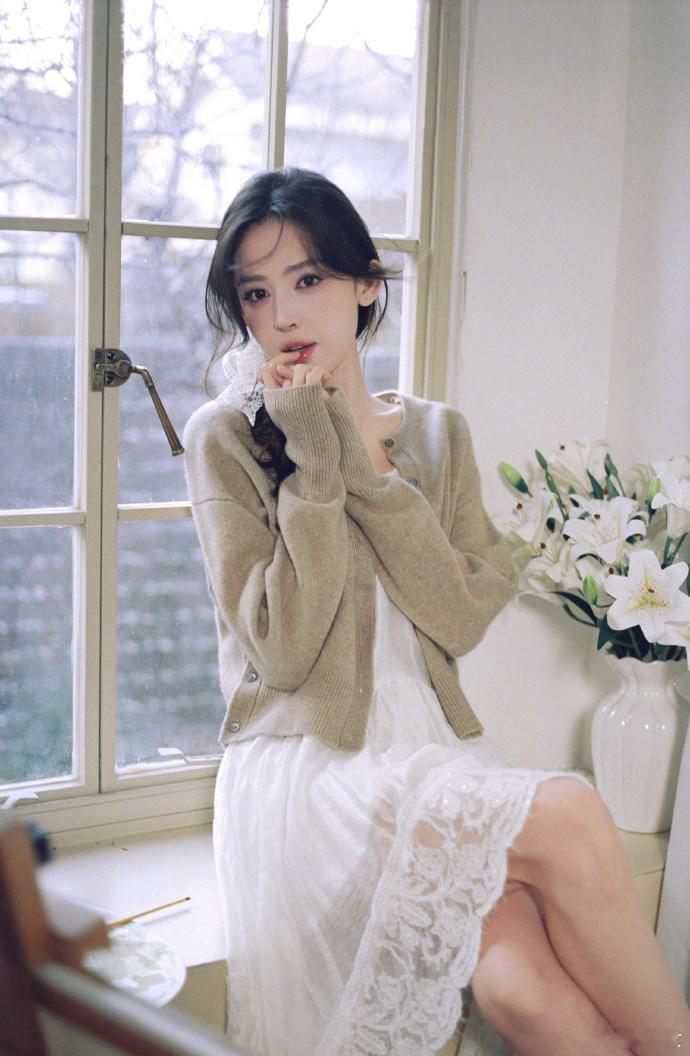 娜扎把玉茗茶骨叫玉米排骨娜扎这是开启美食剧名大乱炖模式啦！玉茗茶骨秒变玉米排骨，