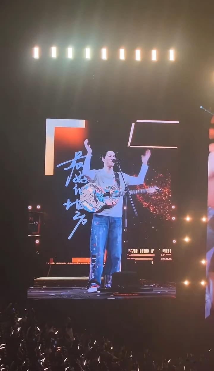 同事买房向我借2万块钱，我得好好掂量掂量。就像王先生和他同事，关系好信任度高，借