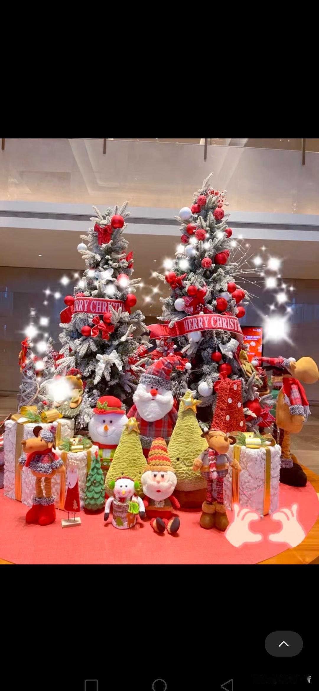 48岁那天，hr把离职协议推到我面前。
我数了数赔偿金数字——刚好够女儿四年学费