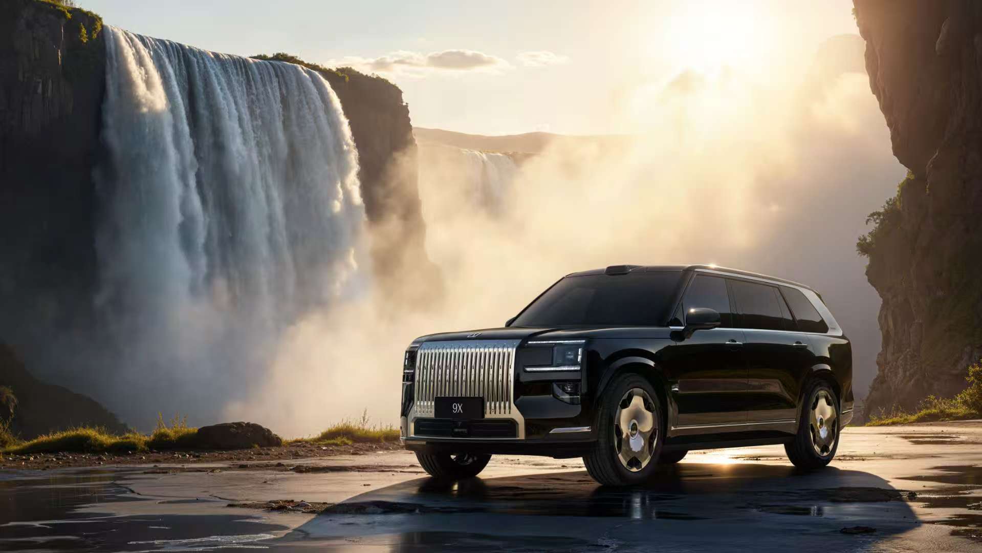 这势头真的太猛太猛太猛了，简直无敌。一是交付破万，均价53.8万；二是用户有80