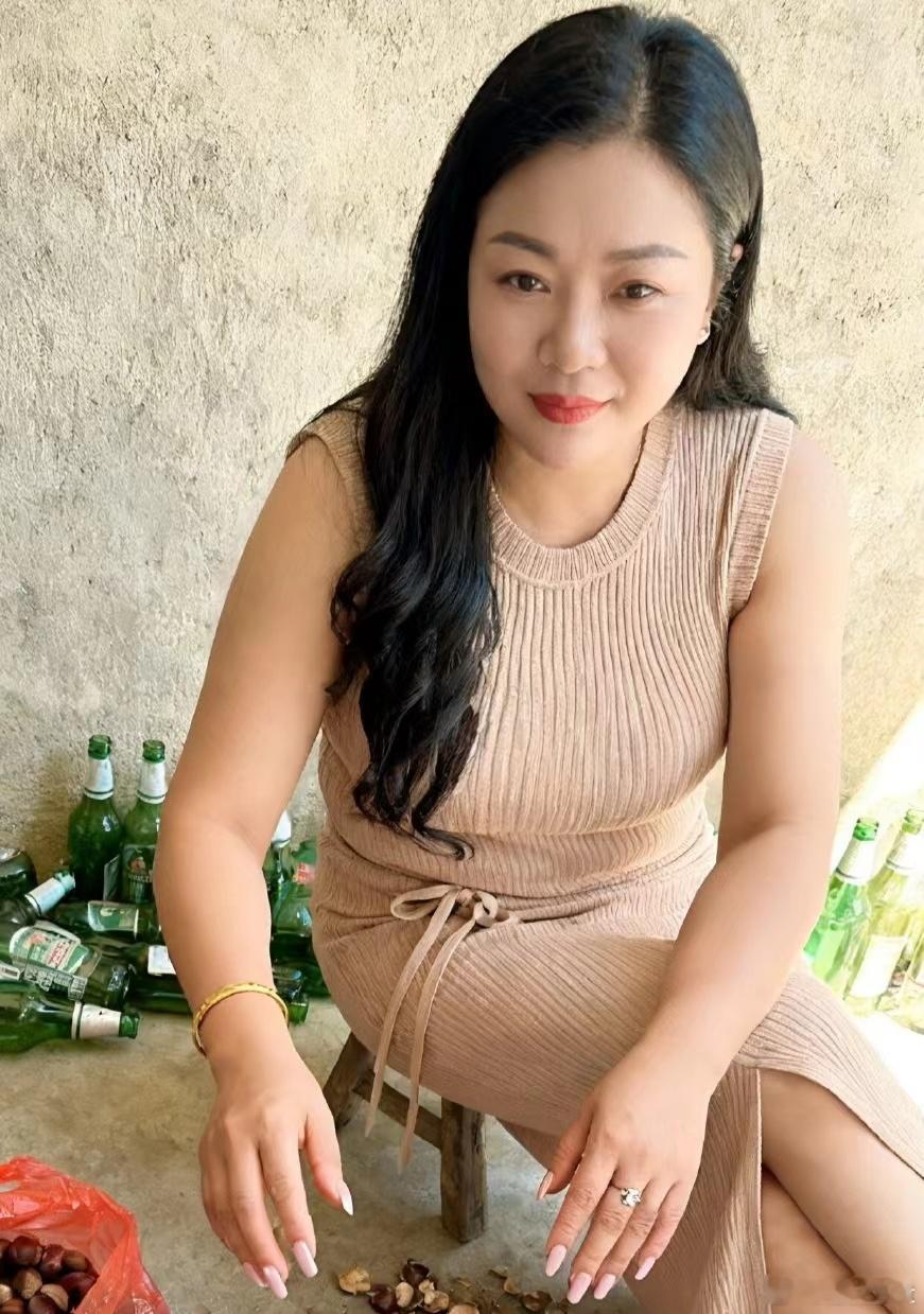 农村丰腴阿姨 ​​​
