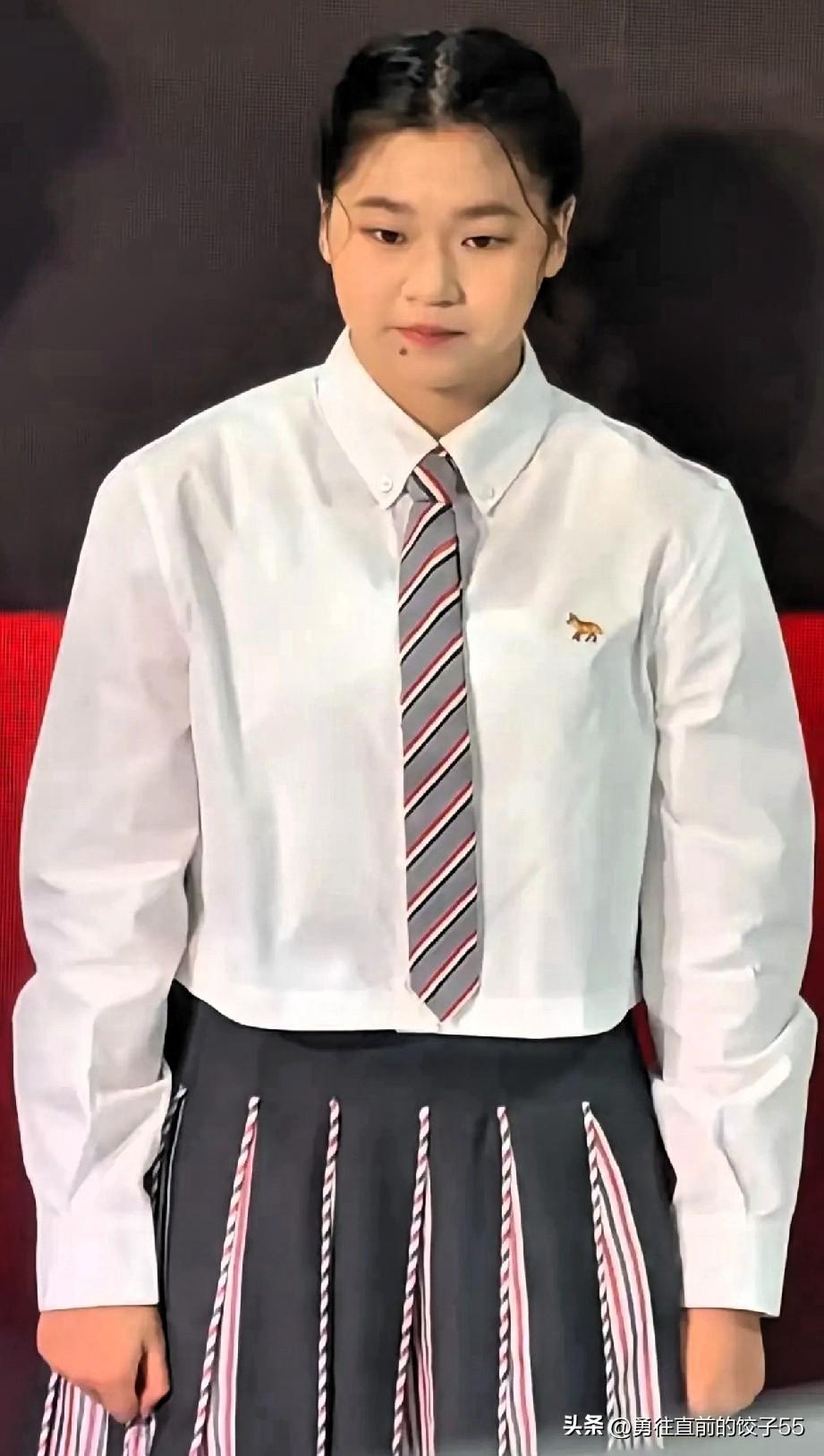 谁能想到全红婵的商业价值这么炸！
李宁早早签下绝对是眼光独到，根本不亏！
成为万