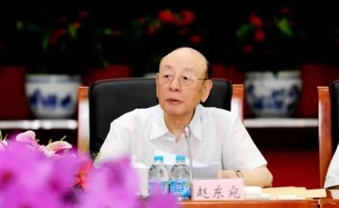 赵东宛（1926年-2020年5月4日），男，河南南阳人，高级工程师，1938年