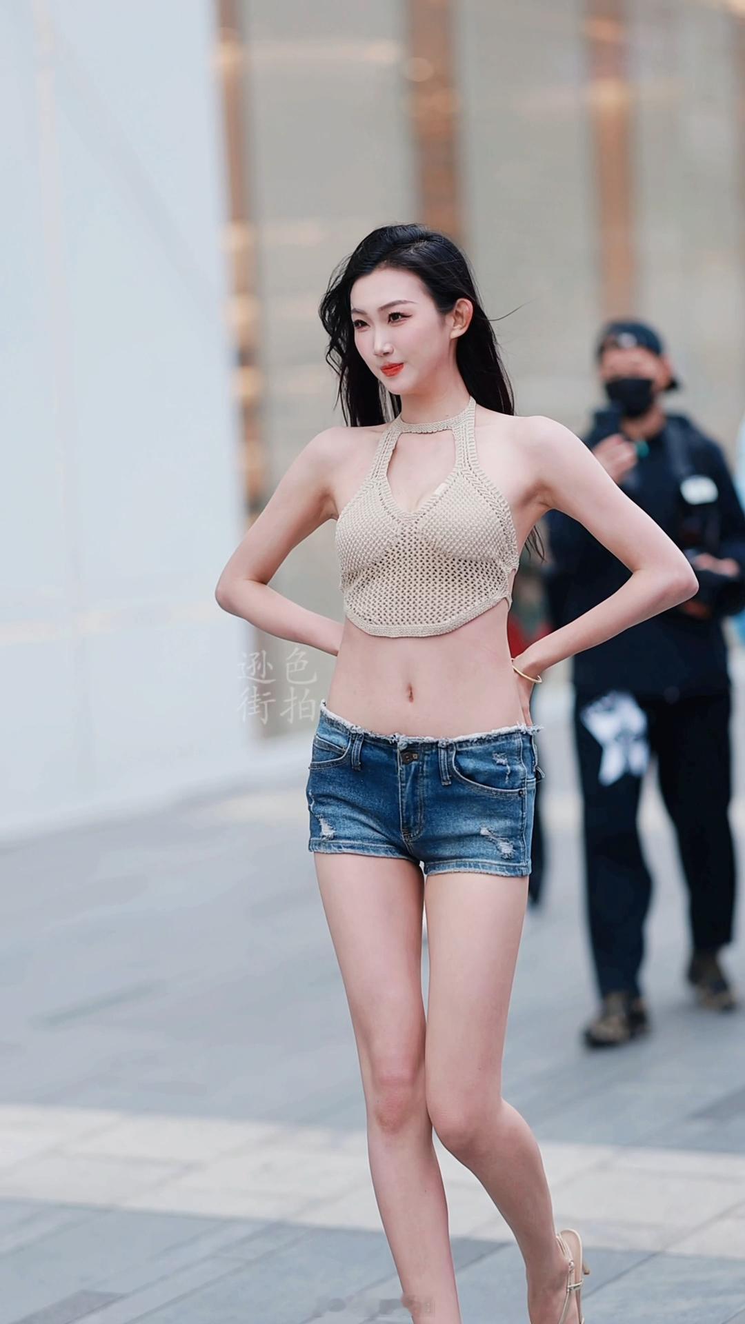 【成都街拍】迷人。丨摄影拍照每日穿搭  ​​​