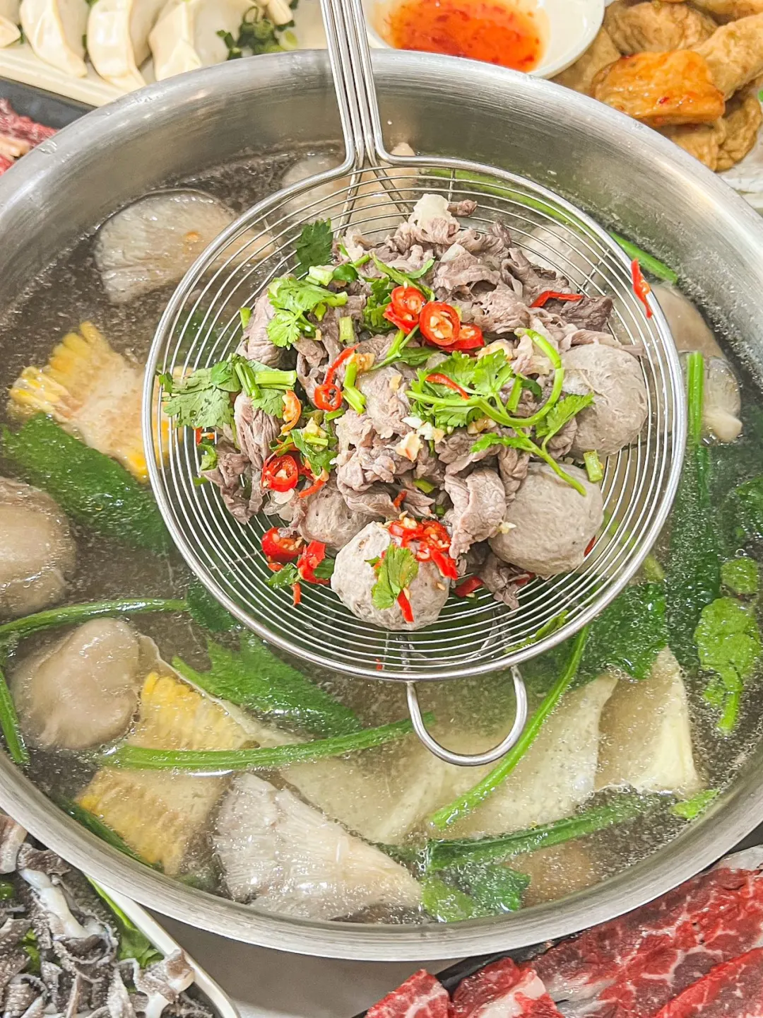 每一口都是鲜！武汉火锅界的排队王！