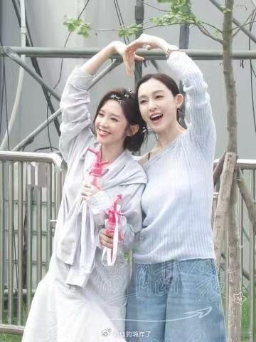 歌手范玮琪回来了 能明显感受到唐艺昕在演唱上下了不少功夫，进步肉眼可见，而范玮琪