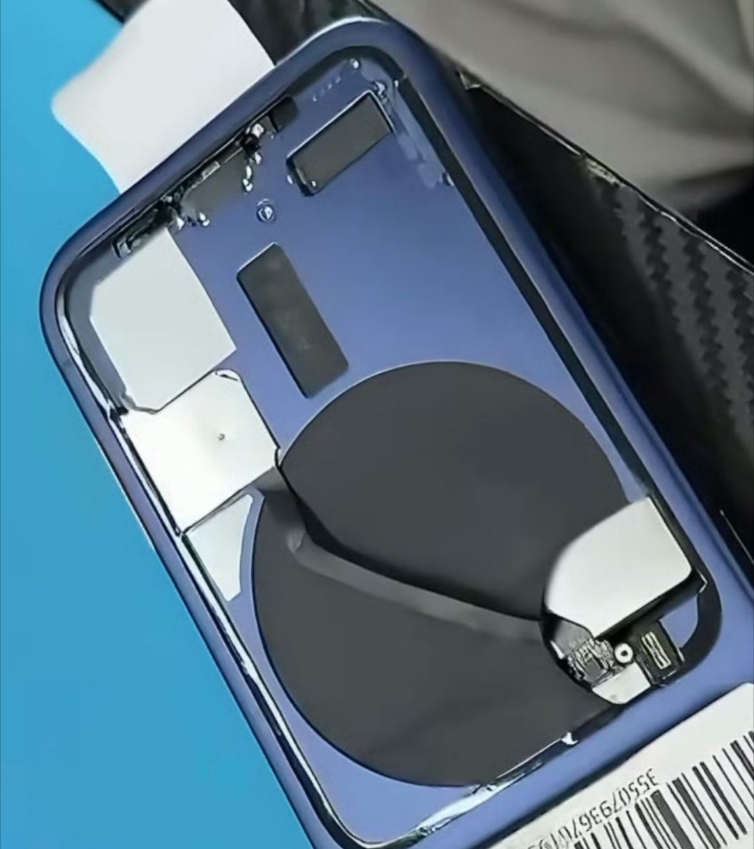 华强北iPhone17Pro激光改卡槽还得是华强北，可以满足果粉一切幻想这种改卡