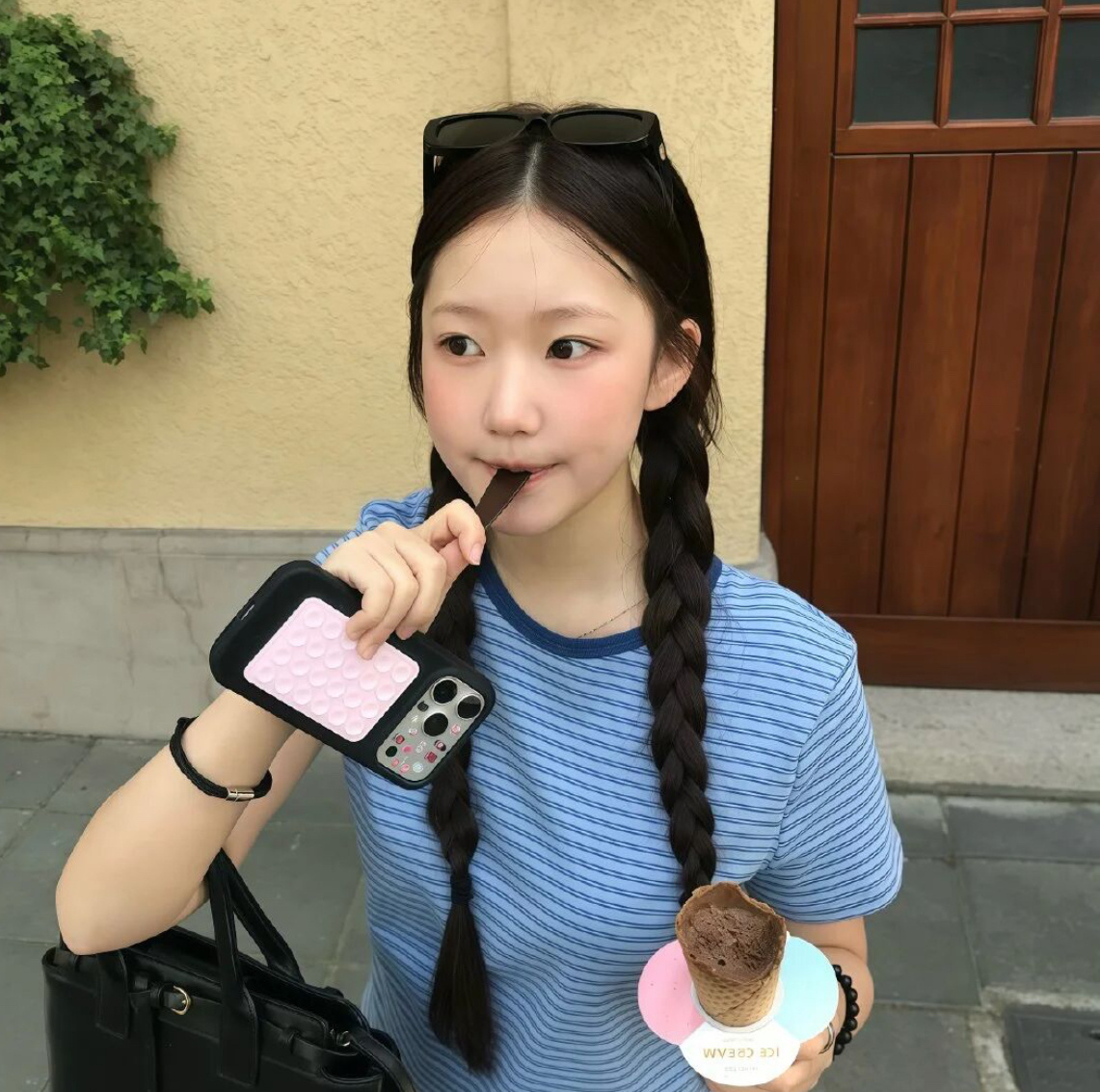 很喜欢的女生头像 