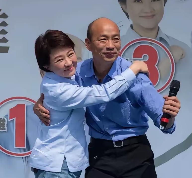 台湾的国民党又被民进党耍了，这次的向美国军购案投票，民进党49票全部投为弃权可谓