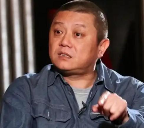 突然发现统一台湾省的建议，王朔的思路太妙了！他曾说，统一台湾不需要打仗，先宣布台