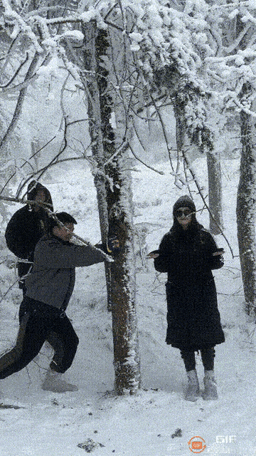 果然男人的耐心是有限的，这么久还没有好直接就爆发了。