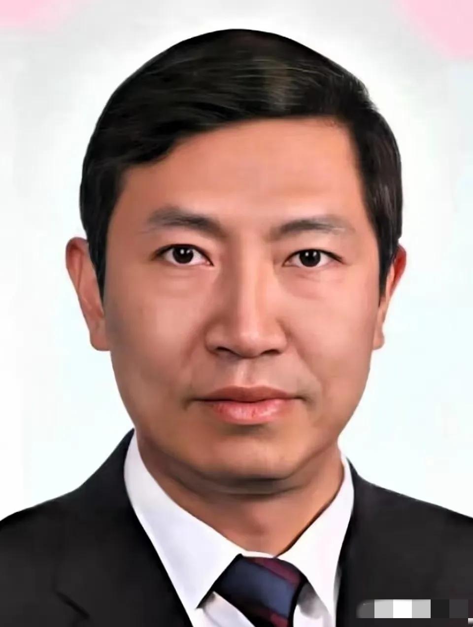 越看越气，肺都气炸了，原本以为只有一个巨贪刘卫东，这不，又出了一个厉害的角色顾军