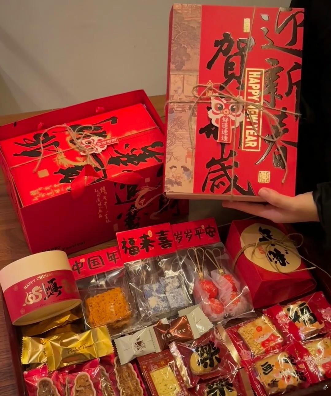 年味早点办 在天猫年货节能够买到了各种各样的年货，品质真的还是挺不错的，有一些礼