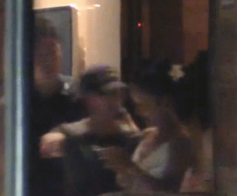 那英带《好声音》的两位冠军一位季军聚餐，宋佳也在，只有汪苏泷一位男士。

网友发