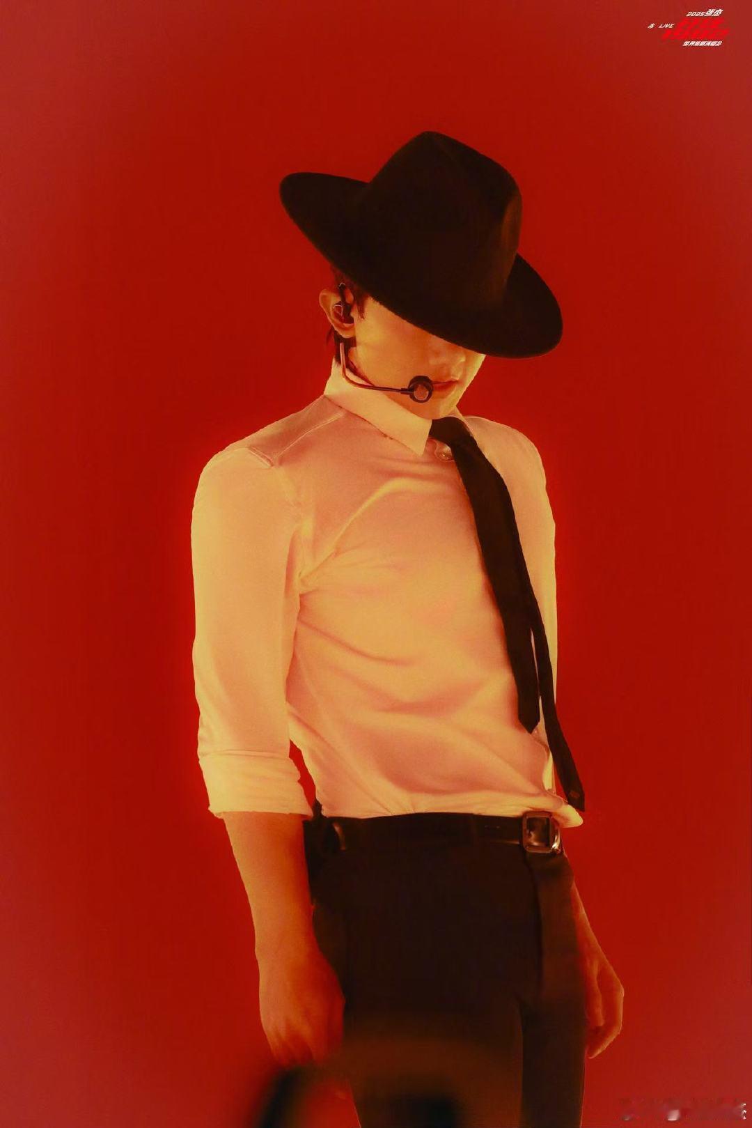 张杰工作室评论区看到张杰的舞台路透！已经开始激动，今晚的表演肯定超惊艳 