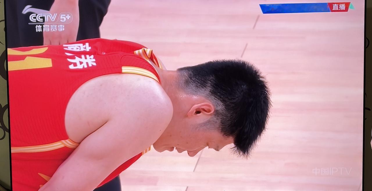 浙江广厦男篮主场爆冷输给了山西汾酒！
在CBA四分之一决赛中先失一场！
本场比赛