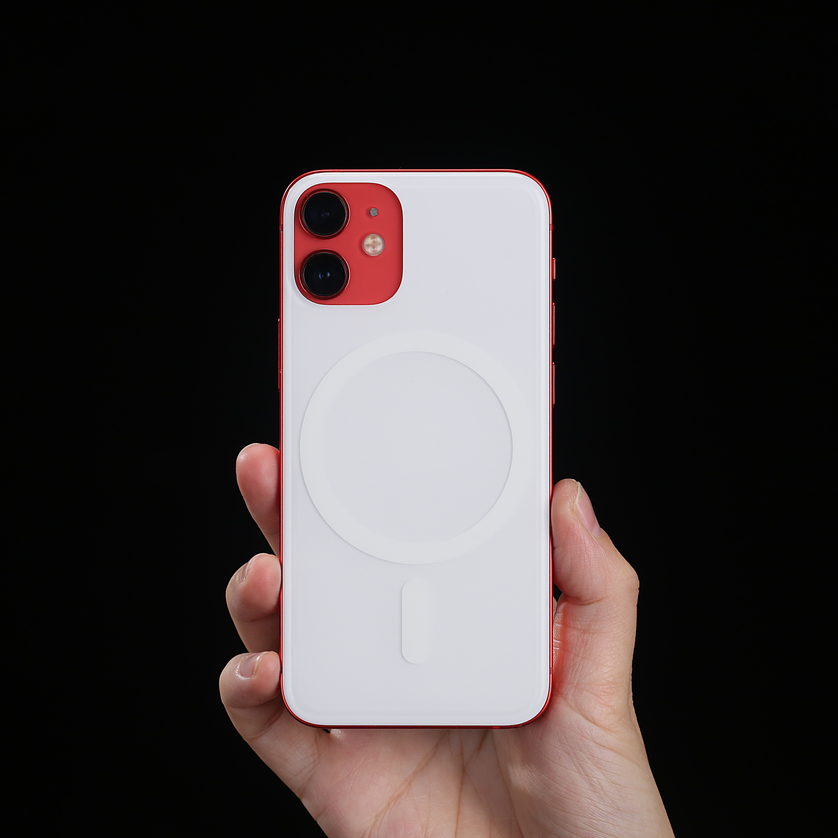 iPhone12mini 平嵌磁贴，交付咯给旧手机，以重生。贴上后，磁力更强劲，