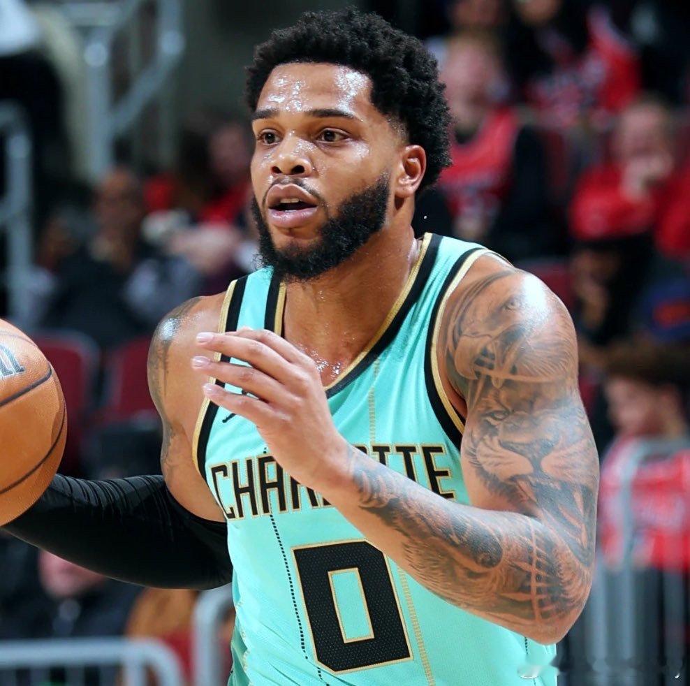 SamAmick：雄鹿、太阳、勇士有意迈尔斯·布里奇斯。黄蜂希望用布里奇斯换取至