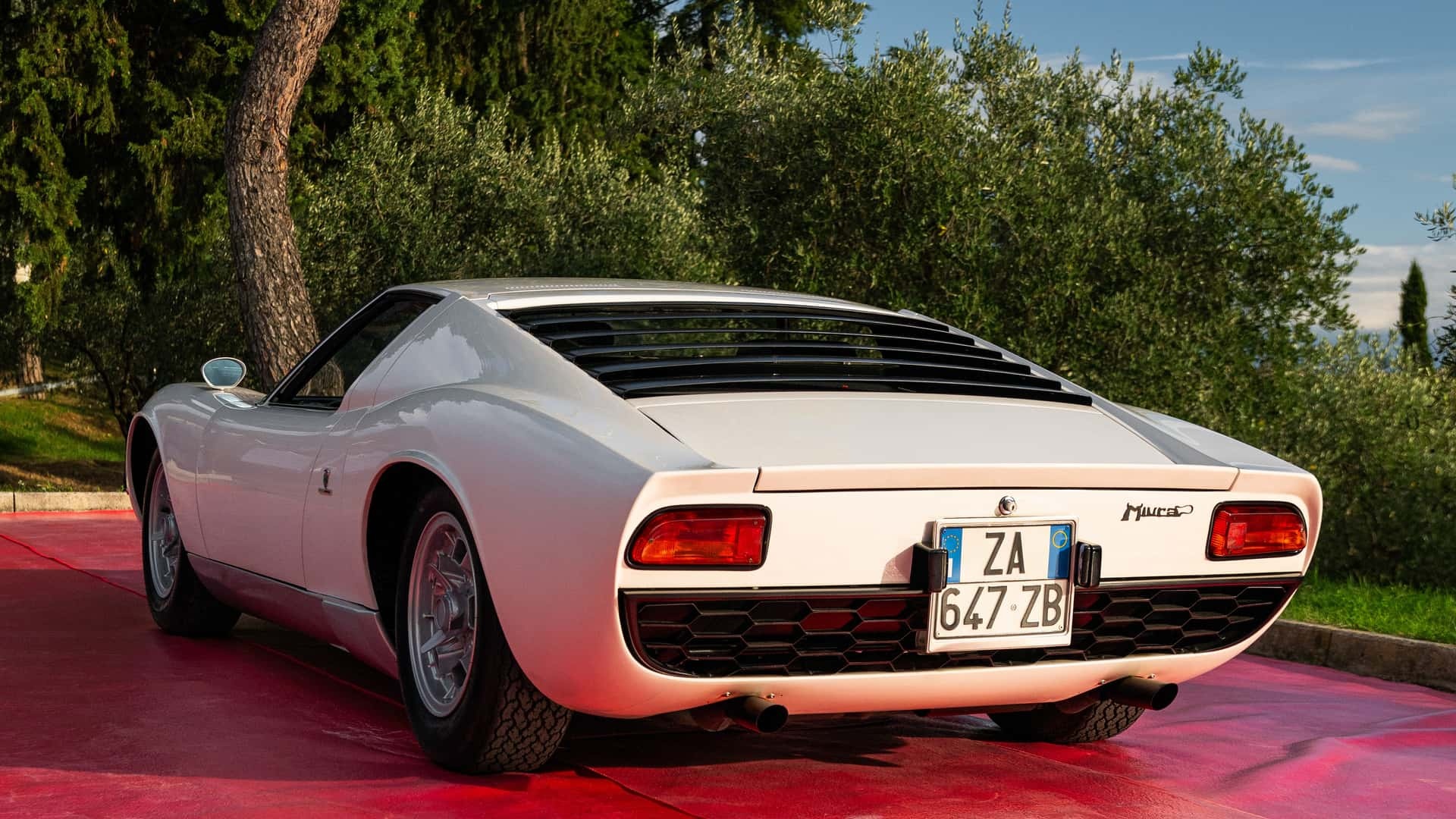 Lamborghini Miura cumple 60 años 