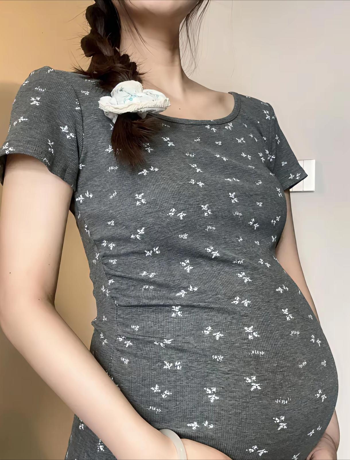 20岁女孩腹痛一个月，医生问有没有男朋友，她连说五遍“没有”。掀开衣服做B超，探