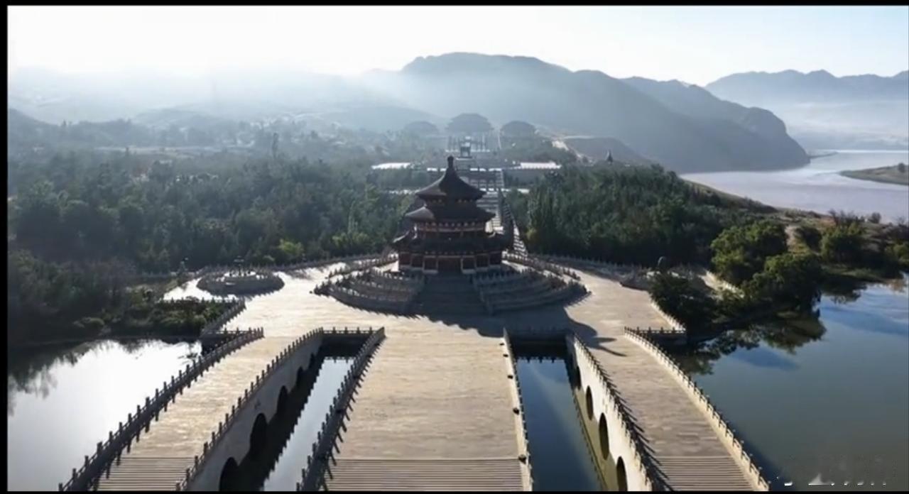 青铜峡爆火不是偶然！这处黄河奇峡的“出圈密码”，藏着文旅该有的样子
 
最近刷旅