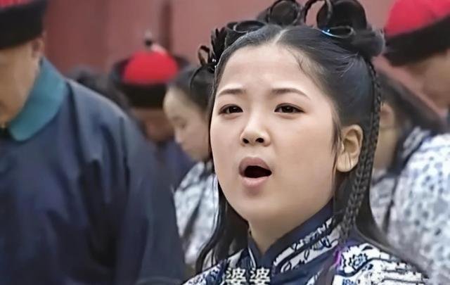 重温《康熙王朝》才顿悟：苏麻喇姑爱了康熙一生，却宁愿烧掉情书、独守青灯也不入宫为