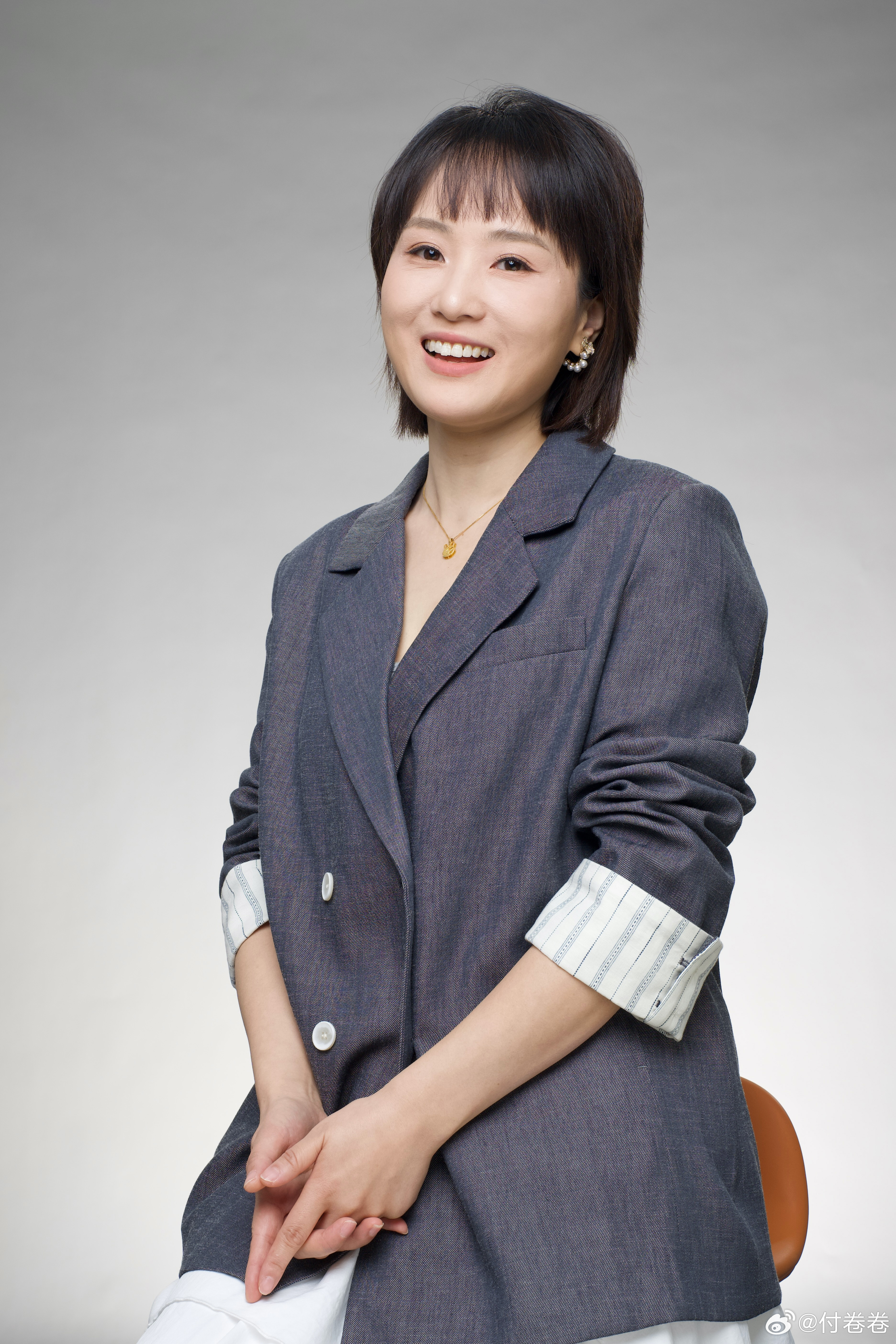 为了庆祝这个特殊的时刻，我给大家抽个充电宝（小米充电宝 20000 165W）抽