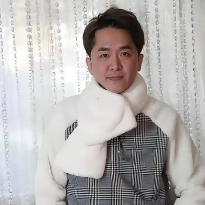 他有多怂？守着4.2亿遗产，一辈子没上过一天班，没做过一笔投资，没结过一次婚，每