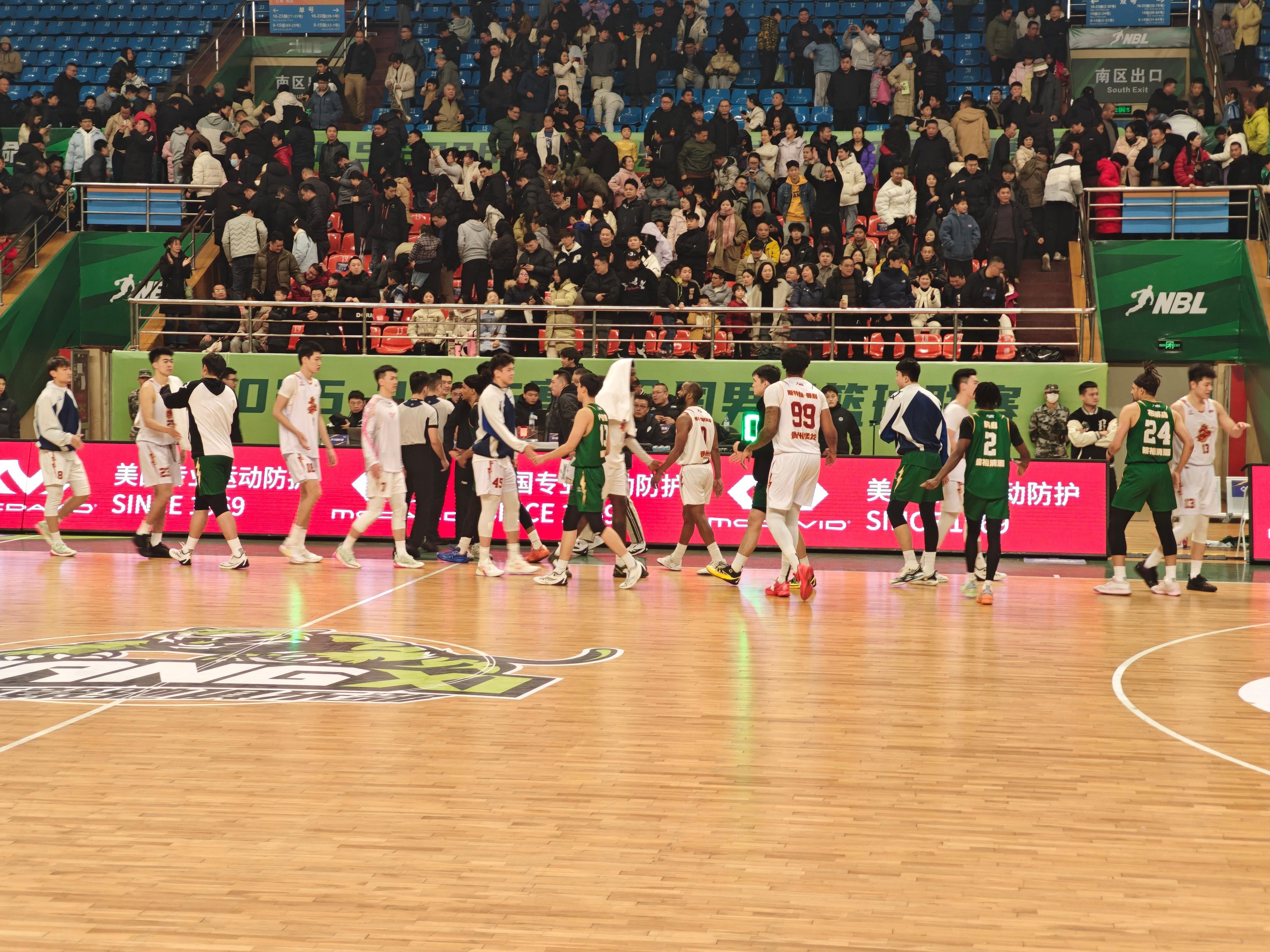 依旧爽赢尼文哈特 赣州·赣州市体育中心