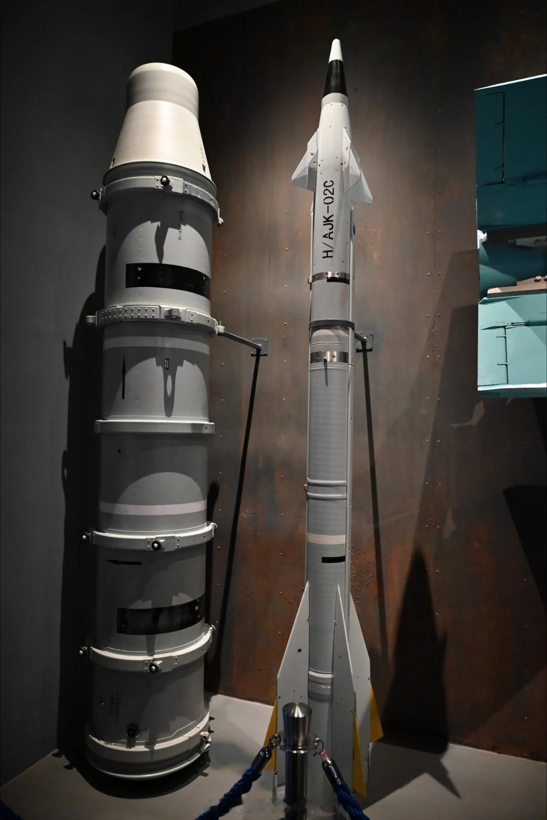 说说海军舰空导弹的型号命名。

借用@弹射电战海侧卫 的好图。

海军舰空导弹的