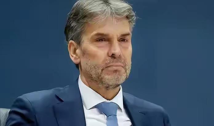 荷兰想当枪，就应该满足他，应该让光刻机产业破产，拔掉这个钉子！

本来自从中美贸