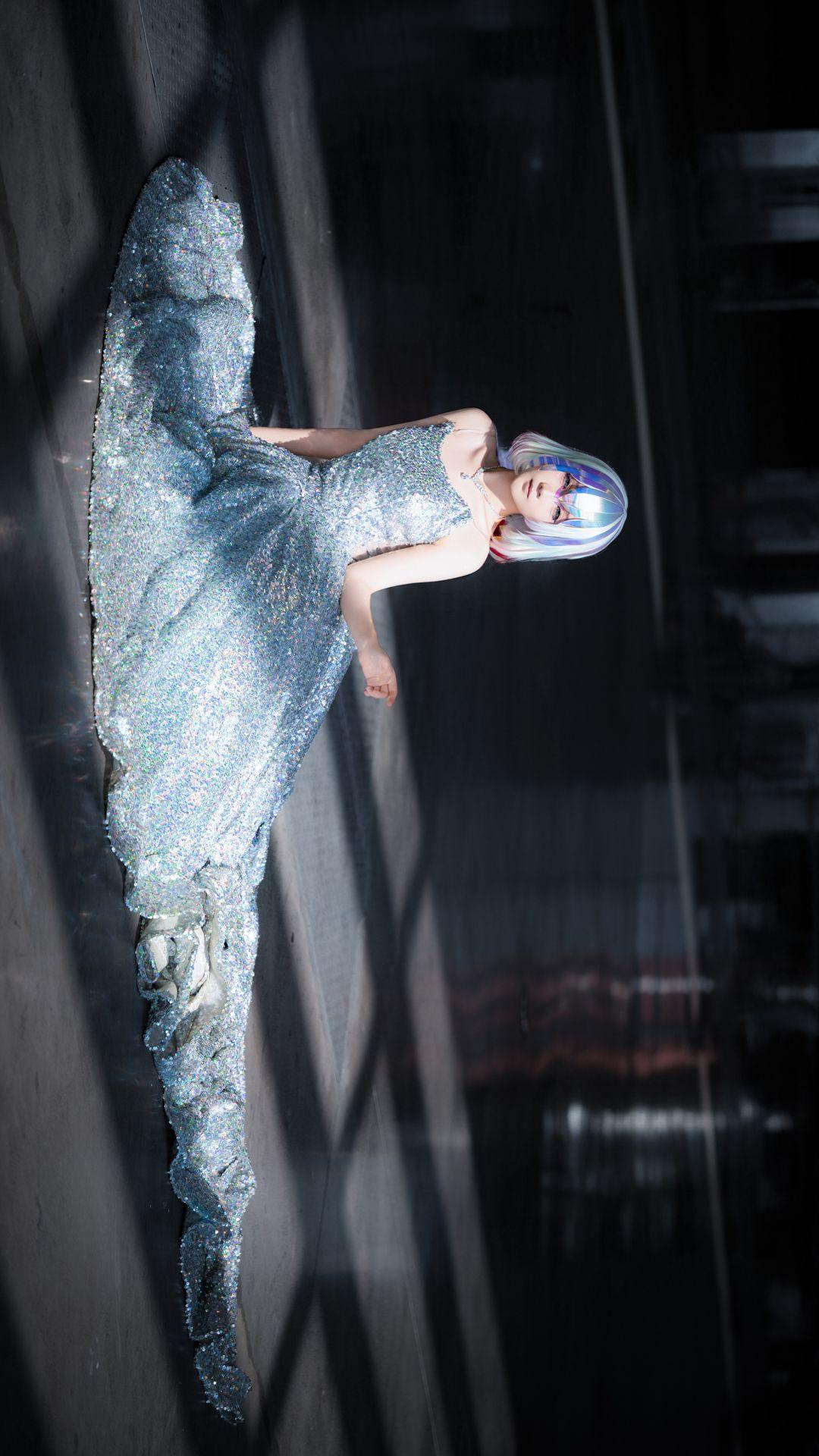 如果不强的话 就不是钻石了。coser:小石