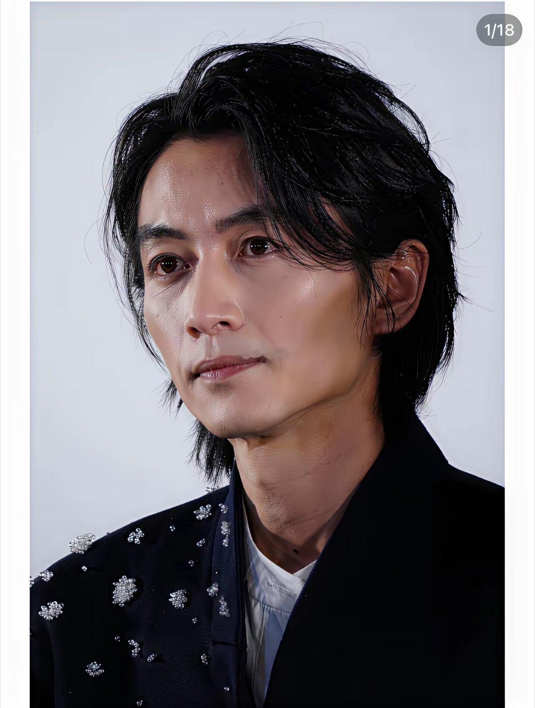 大家都冤枉陈晓了。陈晓最近出镜可把大家吓一跳，以前的谦谦君子大帅哥突然变样了，老