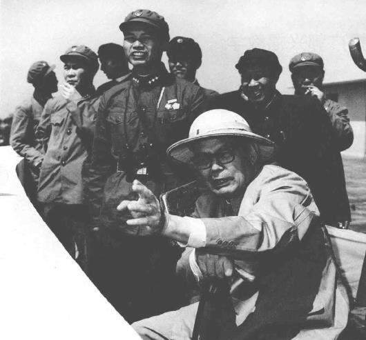 1963年11月，推广了广州军区炮兵某部侦察兵王金陵目测距离的经验。1964年3