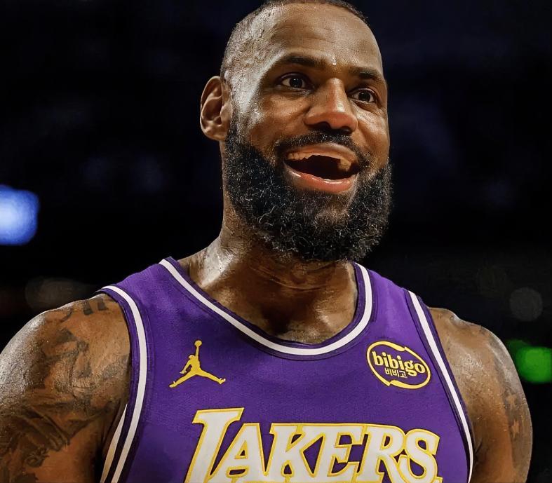 詹姆斯助攻八村塁绝杀猛龙，这个助攻让所有黑詹姆斯刷记录的球迷闭上了嘴！

今天湖