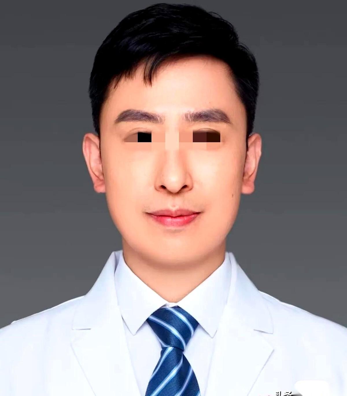 一个履历能闪瞎人眼的大神，医学博士，留美学者，手握国家级基金，年纪轻轻就是行业翘